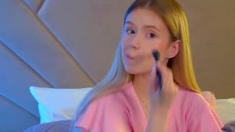 MilanaBalmain online show from 05.10.26