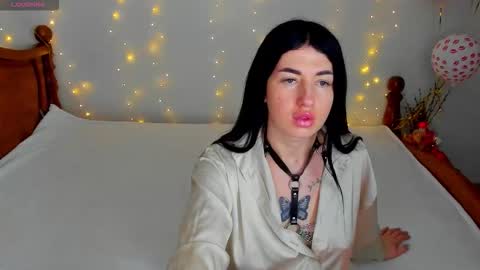 Snapshot of milanasky421565 chatting on 03.15.26 milana online show from 03.15.26