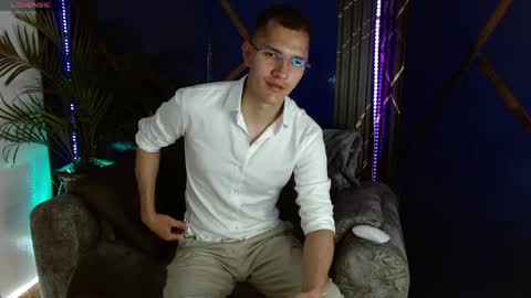 milandavid1 online show from 04.06.26