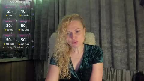 Snapshot of milanna_x chatting on 05.10.26 milanna_x online show from 05.10.26