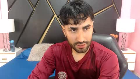 Snapshot of milanzaire chatting on 09.11.25 milanzaire online show from 09.11.25