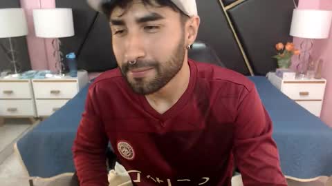 Snapshot of milanzaire chatting on 10.18.25 milanzaire online show from 10.18.25