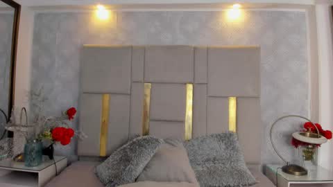 Snapshot of milasaenz1 chatting on 10.31.25 Cami online show from 10.31.25