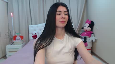 Snapshot of milasecretsss chatting on 03.26.26 milasecretsss online show from 03.26.26