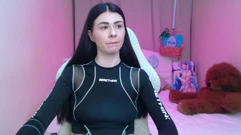 Snapshot of milasecretsss chatting on 04.02.26 milasecretsss online show from 04.02.26