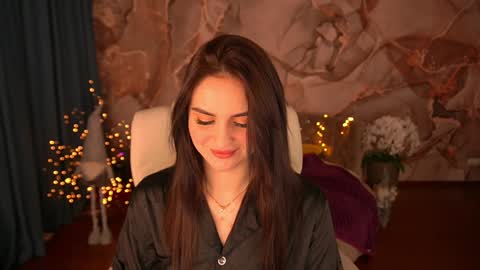 Snapshot of milashalovely chatting on 12.10.24 Milasha online show from 12.10.24