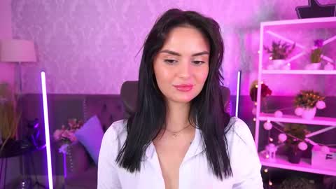 Snapshot of milashalovely chatting on 09.12.25 Milasha online show from 09.12.25