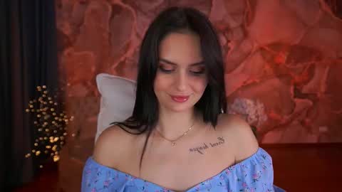 Snapshot of milashalovely chatting on 09.20.25 Milasha online show from 09.20.25