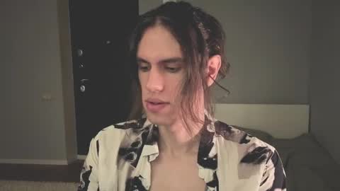 Snapshot of milaslovv chatting on 04.25.26 Mila online show from 04.25.26