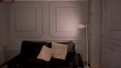 Mila Velvet online show from 04.07.26