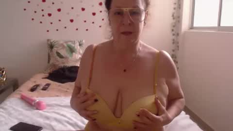 milchanell online show from 10.10.25