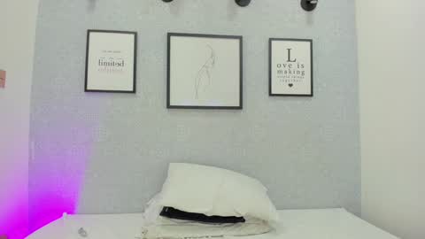 Milena  online show from 01.19.25