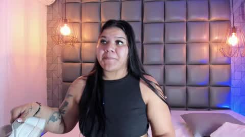 Milena  online show from 02.15.25