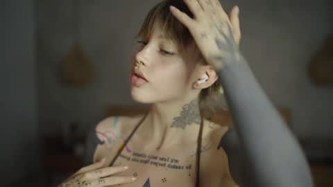 Snapshot of mileeena chatting on 01.30.25 M Telegram mamagotachannel online show from 01.30.25