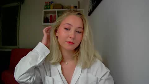 Milena new nonude shy blonde natural online show from 09.23.25