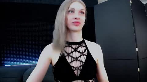 Snapshot of milena_hardy chatting on 09.20.25 Milena Hardy online show from 09.20.25