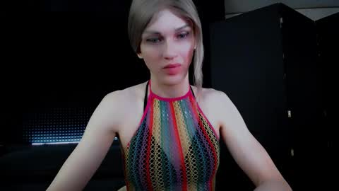 Snapshot of milena_hardy chatting on 10.15.25 Milena Hardy online show from 10.15.25