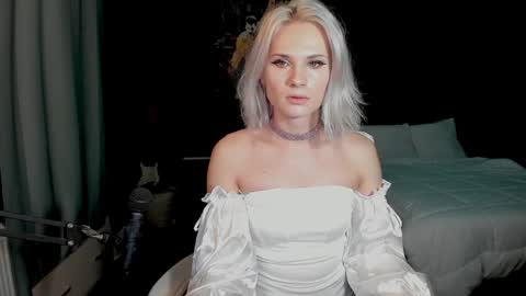 Milena online show from 12.10.24