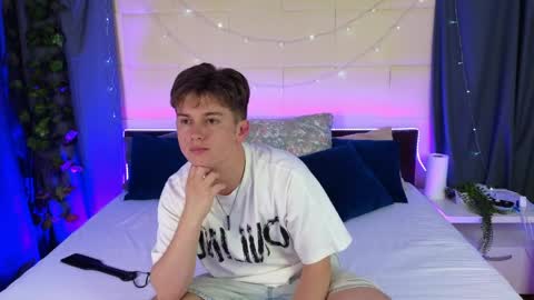 Miles online show from 05.02.26
