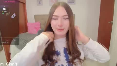 Snapshot of miley_baker chatting on 02.12.25 Miley online show from 02.12.25