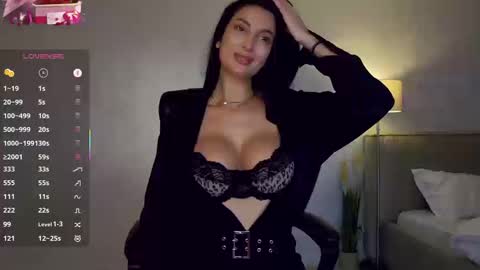 Snapshot of miley_me chatting on 03.14.26 M online show from 03.14.26