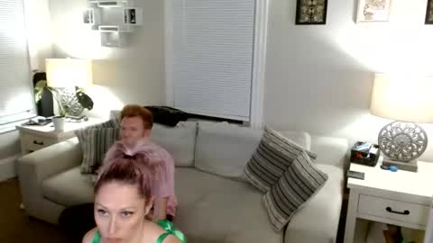 Austin and Miley online show from 04.20.26