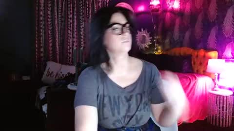 Milf Lacey online show from 07.19.26