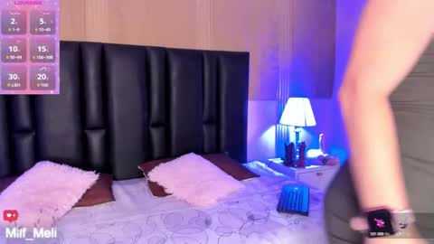 Snapshot of milf_meli chatting on 09.27.25 milf_meli online show from 09.27.25