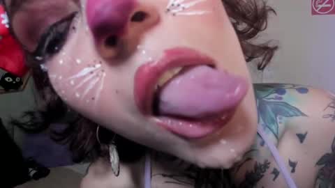 Isabella online show from 12.27.24