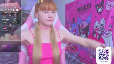 Snapshot of miliameow chatting on 09.11.25 Milia online show from 09.11.25