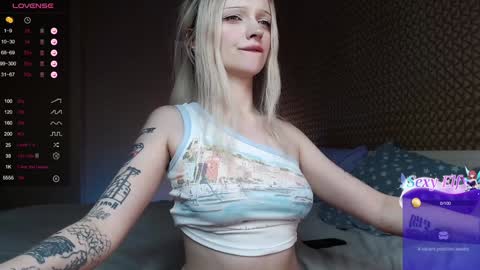 Snapshot of milinamarvelous chatting on 01.24.25 Mila 3 aka Deepthroat World Champion online show from 01.24.25