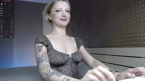 Snapshot of milinamarvelous chatting on 09.10.25 Mila 3 aka Deepthroat World Champion online show from 09.10.25