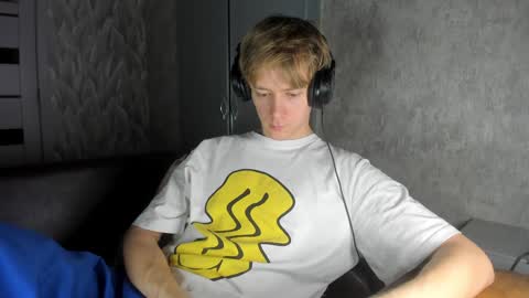 Isaac online show from 02.06.25