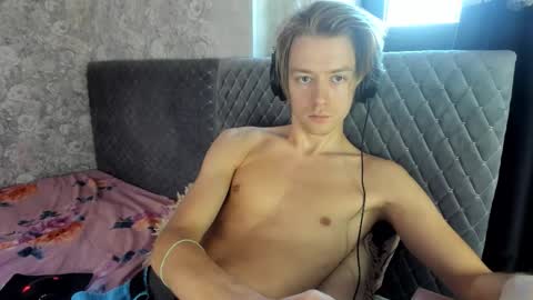 Isaac online show from 09.12.25