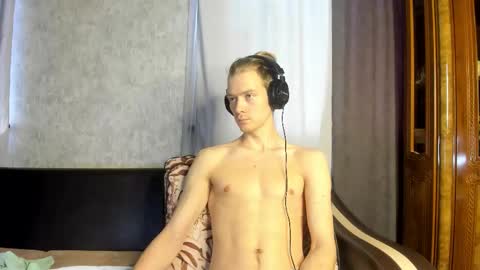 Isaac online show from 11.12.25