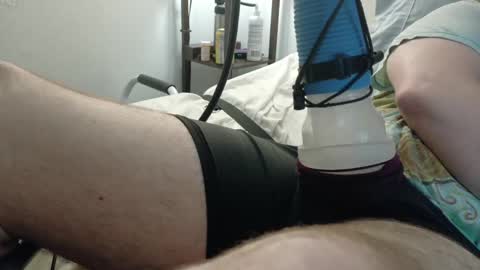 milky_fish online show from 04.12.26