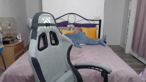 Snapshot of milky_way_rrr chatting on 03.10.25 Milky online show from 03.10.25