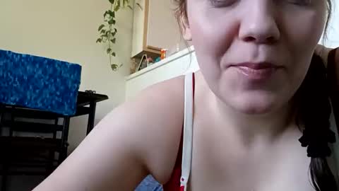 milkymomasquirtsalot online show from 05.21.26