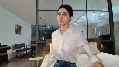 milla bella online show from 03.21.26