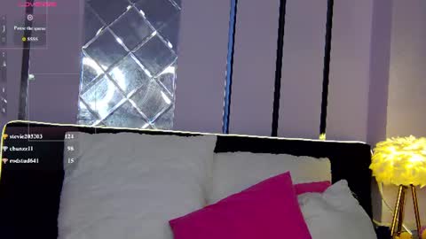 Snapshot of milla_cali chatting on 06.11.26 milla_cali online show from 06.11.26