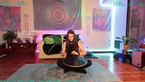 milla_milla online show from 01.01.25