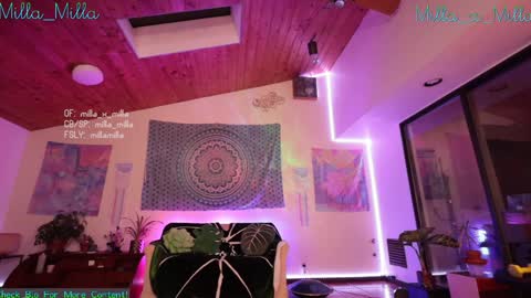 milla_milla online show from 01.10.25
