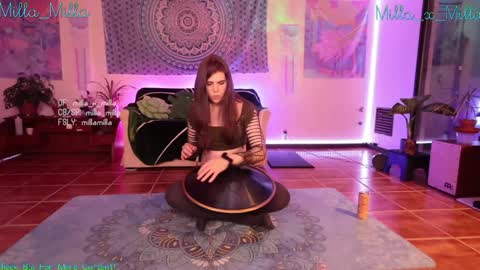 milla_milla online show from 01.11.25