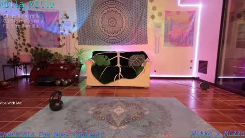 Snapshot of milla_milla chatting on 02.01.26 milla_milla online show from 02.01.26