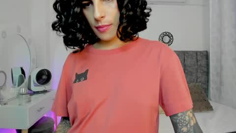 Milagros online show from 02.01.25