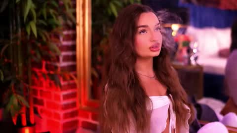 Milla online show from 12.15.25