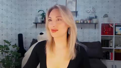 MillaXQueen online show from 04.20.26