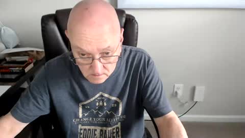 Snapshot of millenium0129 chatting on 06.18.26 millenium0129 online show from 06.18.26