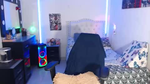 MILLER AND ROSE  online show from 04.10.26