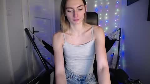 millie_lacroix online show from 01.25.25